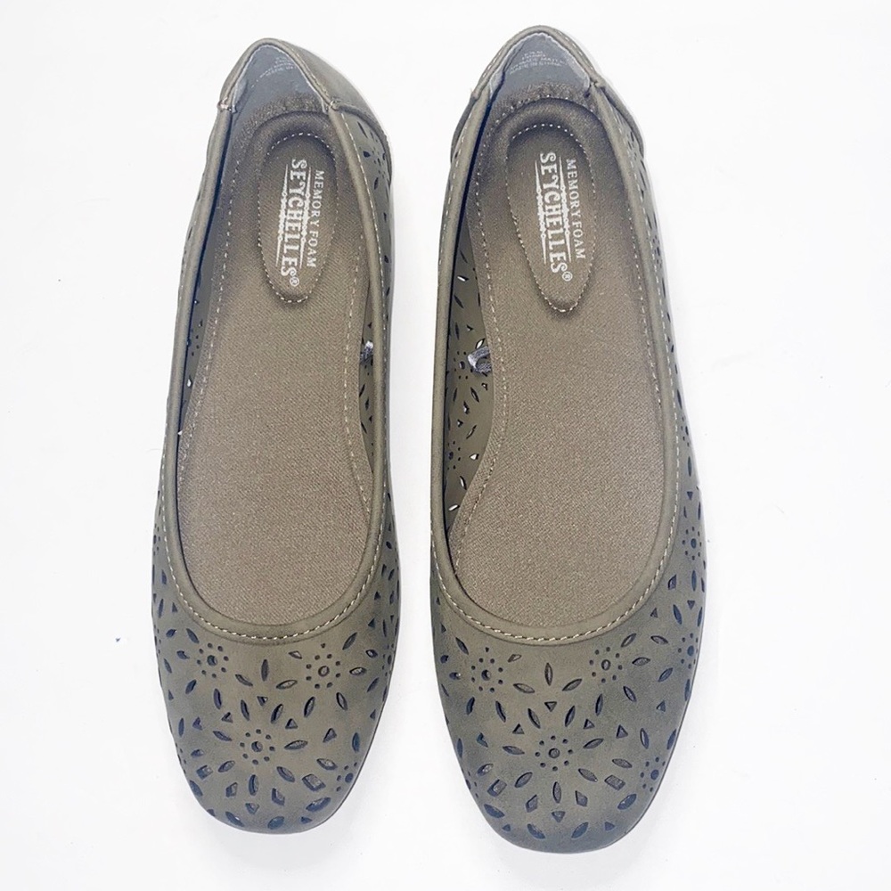 Seychelles Primo Memory Foam Round Toe Floral Cut Out Ballet Flats